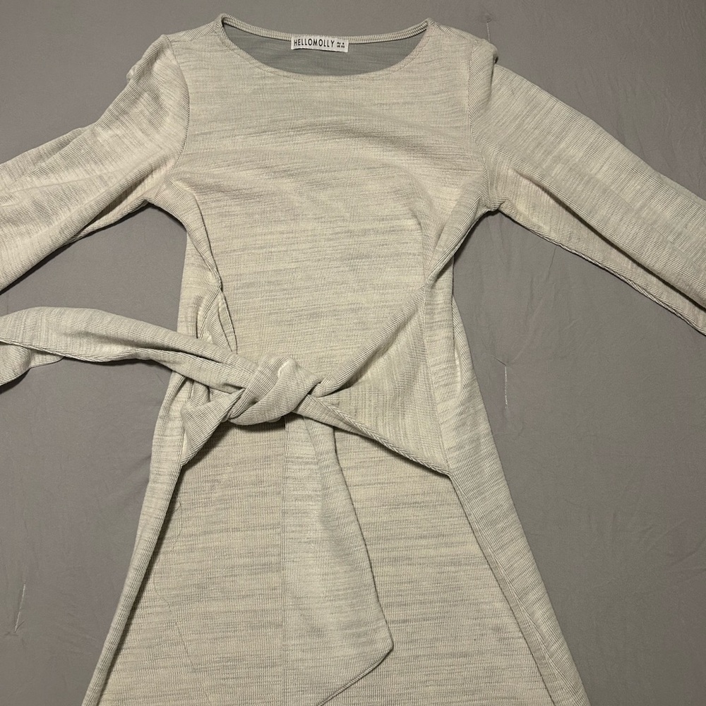 HELLO MOLLY Somewhere in between dress grey. Size XS